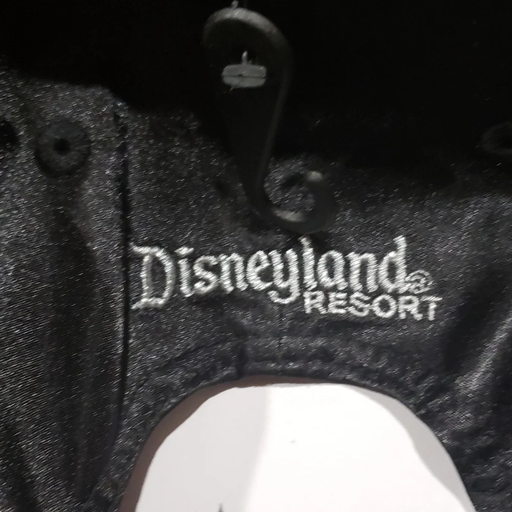 Disneyland  Castle Sequins & Rhinestone baseball hat new